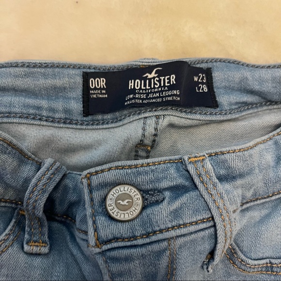 Hollister Jean’s - Picture 4 of 5